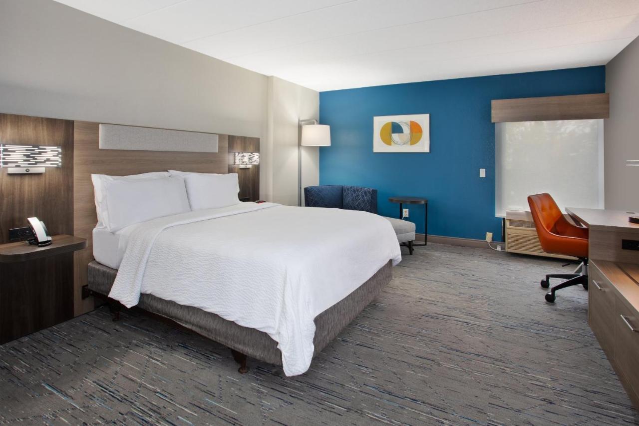 Holiday Inn Express Hotel & Suites Dover By Ihg Екстериор снимка