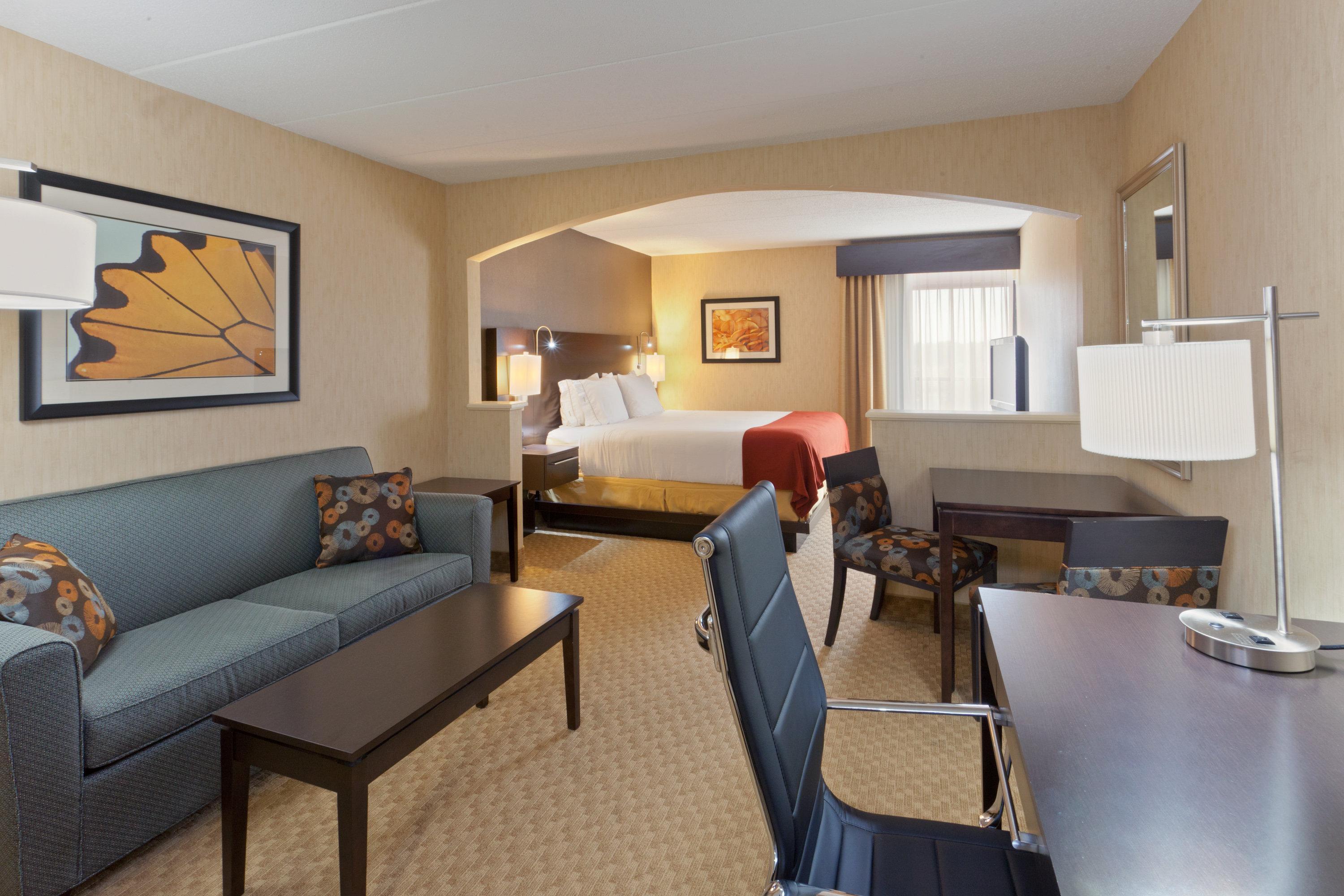 Holiday Inn Express Hotel & Suites Dover By Ihg Екстериор снимка