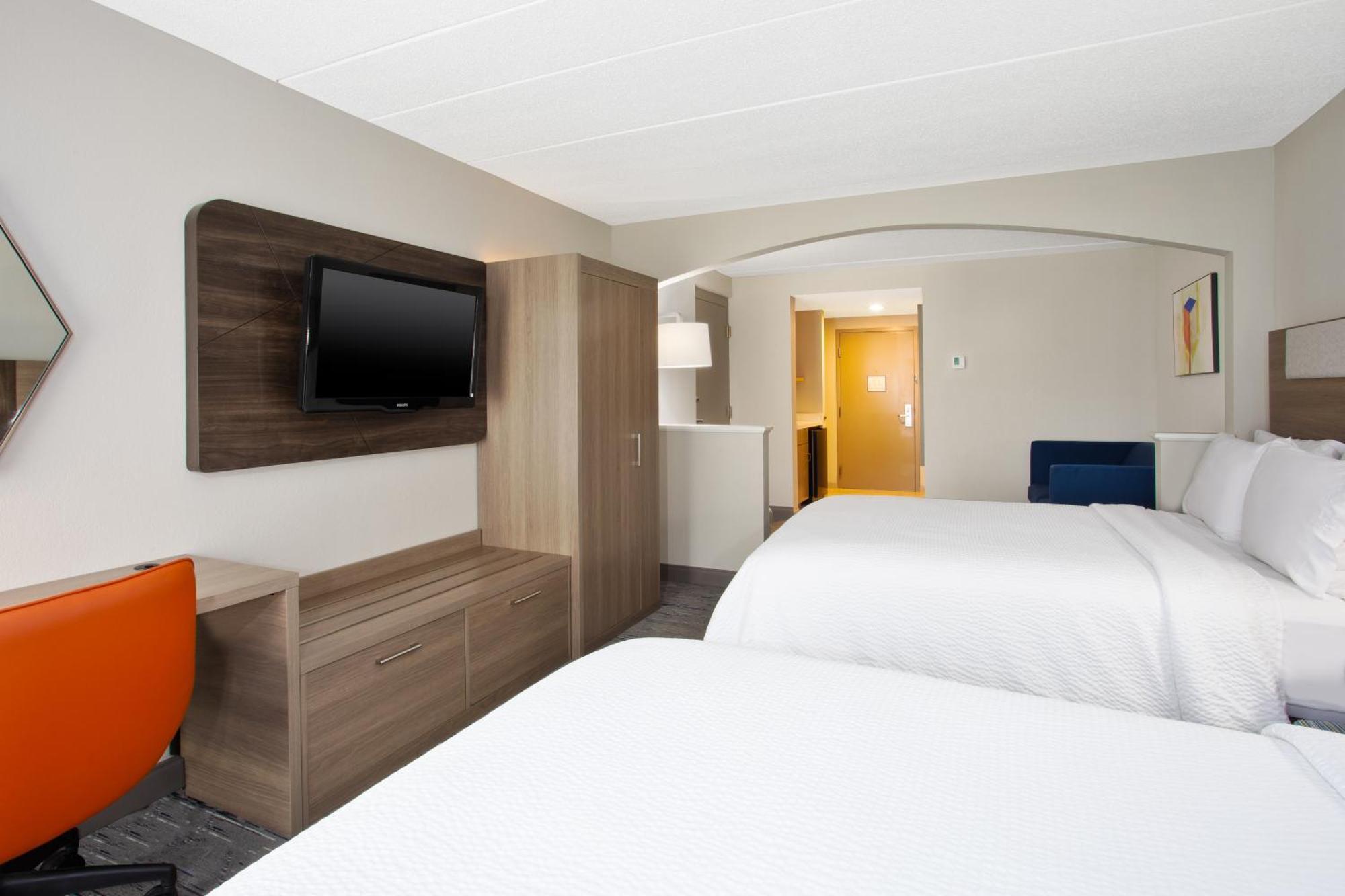 Holiday Inn Express Hotel & Suites Dover By Ihg Екстериор снимка