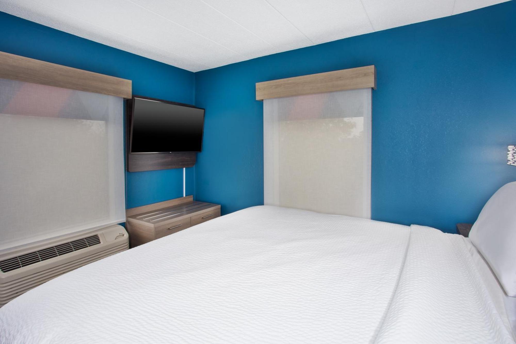 Holiday Inn Express Hotel & Suites Dover By Ihg Екстериор снимка